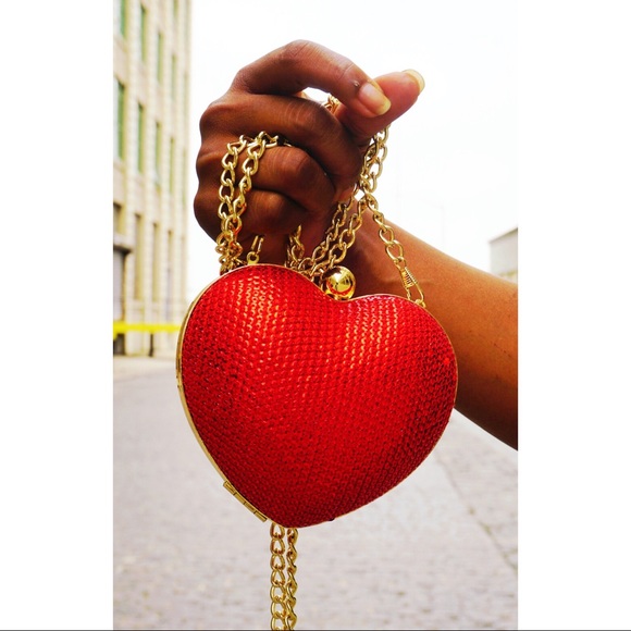 Juicy Couture Handbags - ✅Juicy Couture Sequin Heart Crossbody Clutch✅